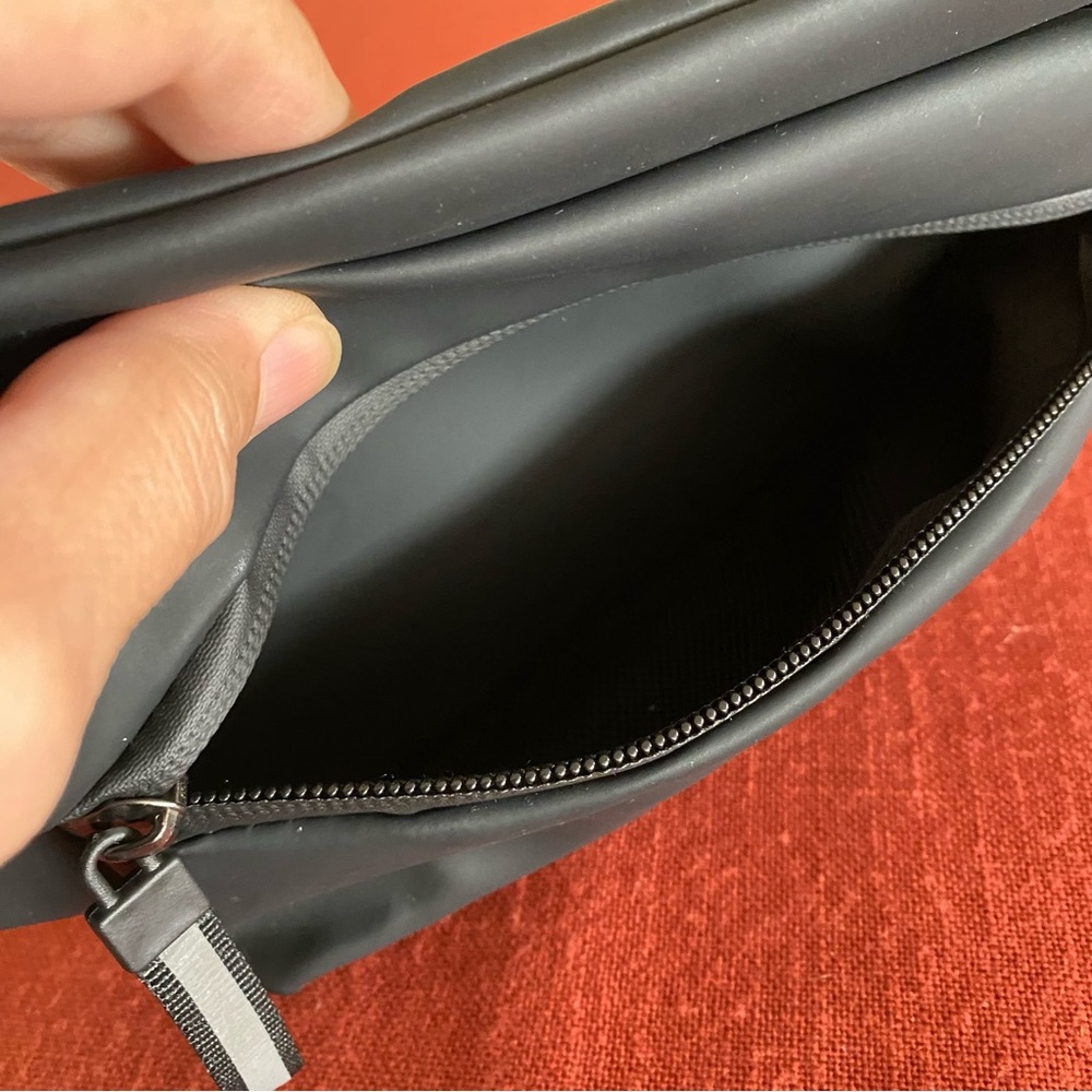 NEW! GASTON LUGA Black Spläsh Hip Fanny Pack Crossbody Bag Fannypack - Picture 6 of 12